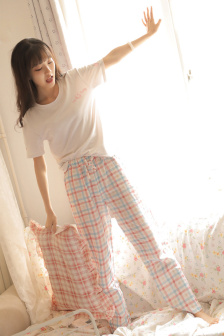 被陌生人摸得很舒服小说